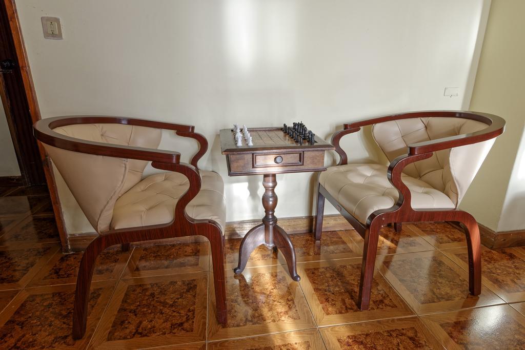 Avenida Hotel 3*