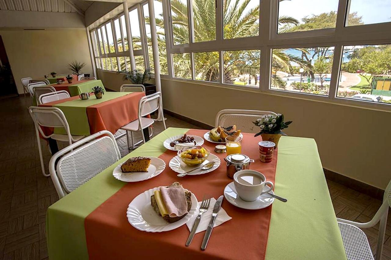 Avenida Hotel